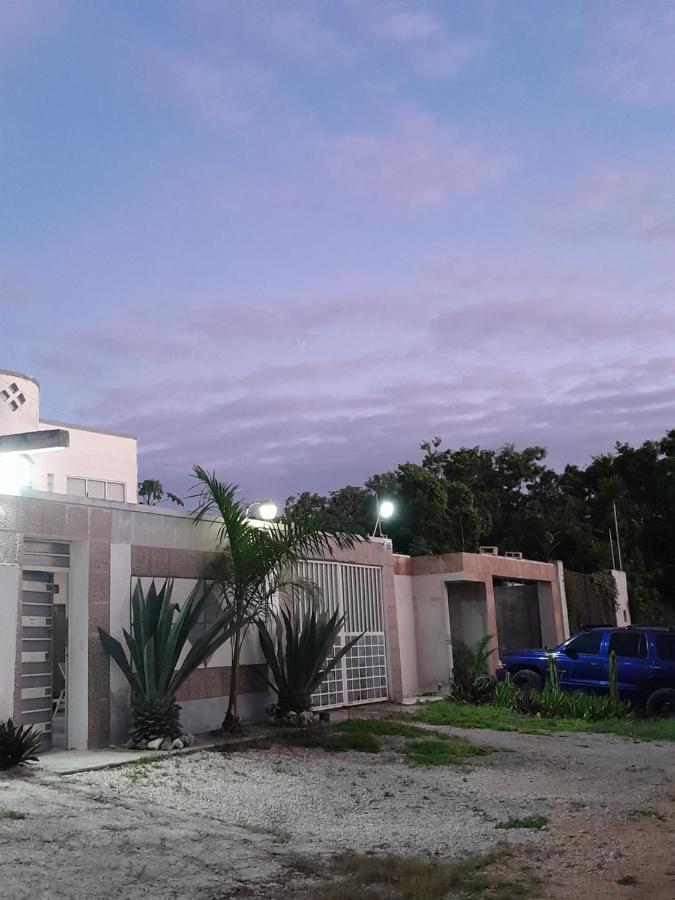 Rooms In Cancun Airport المظهر الخارجي الصورة